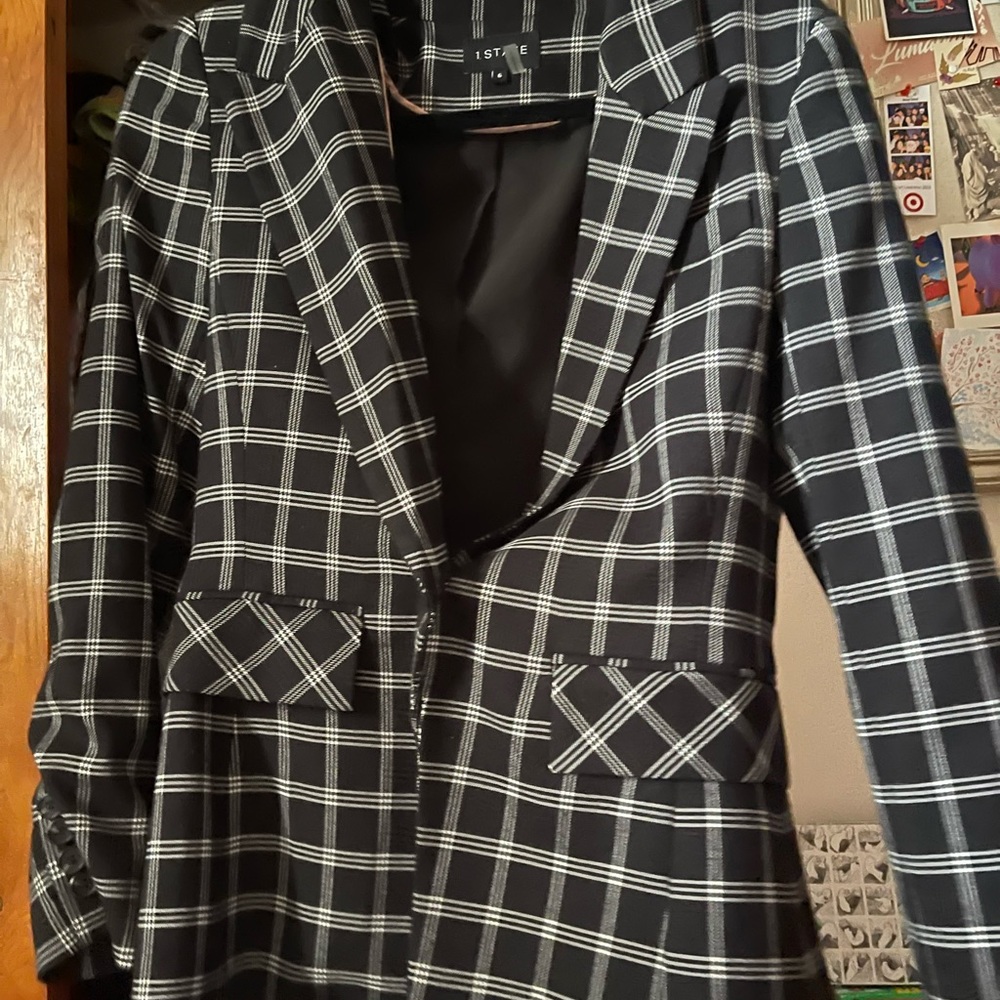 1.State Black & White Windowpane Check Plaid Blazer, Size 6